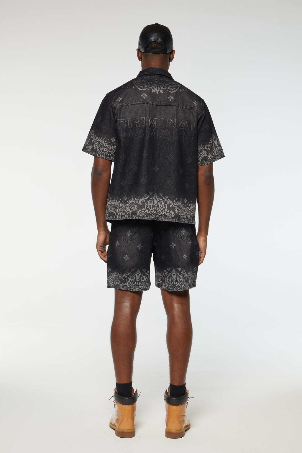LASER PRINT DENIM SHORTS