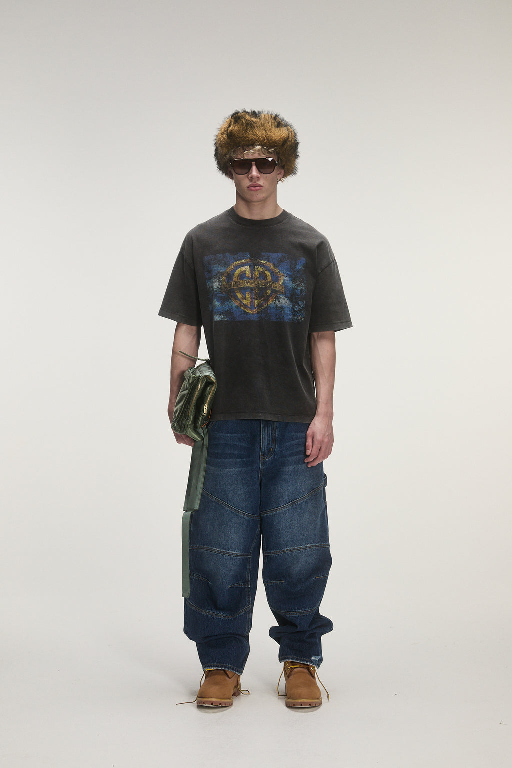 Criminal Damage Movie T-Shirt in washed black, photo 2