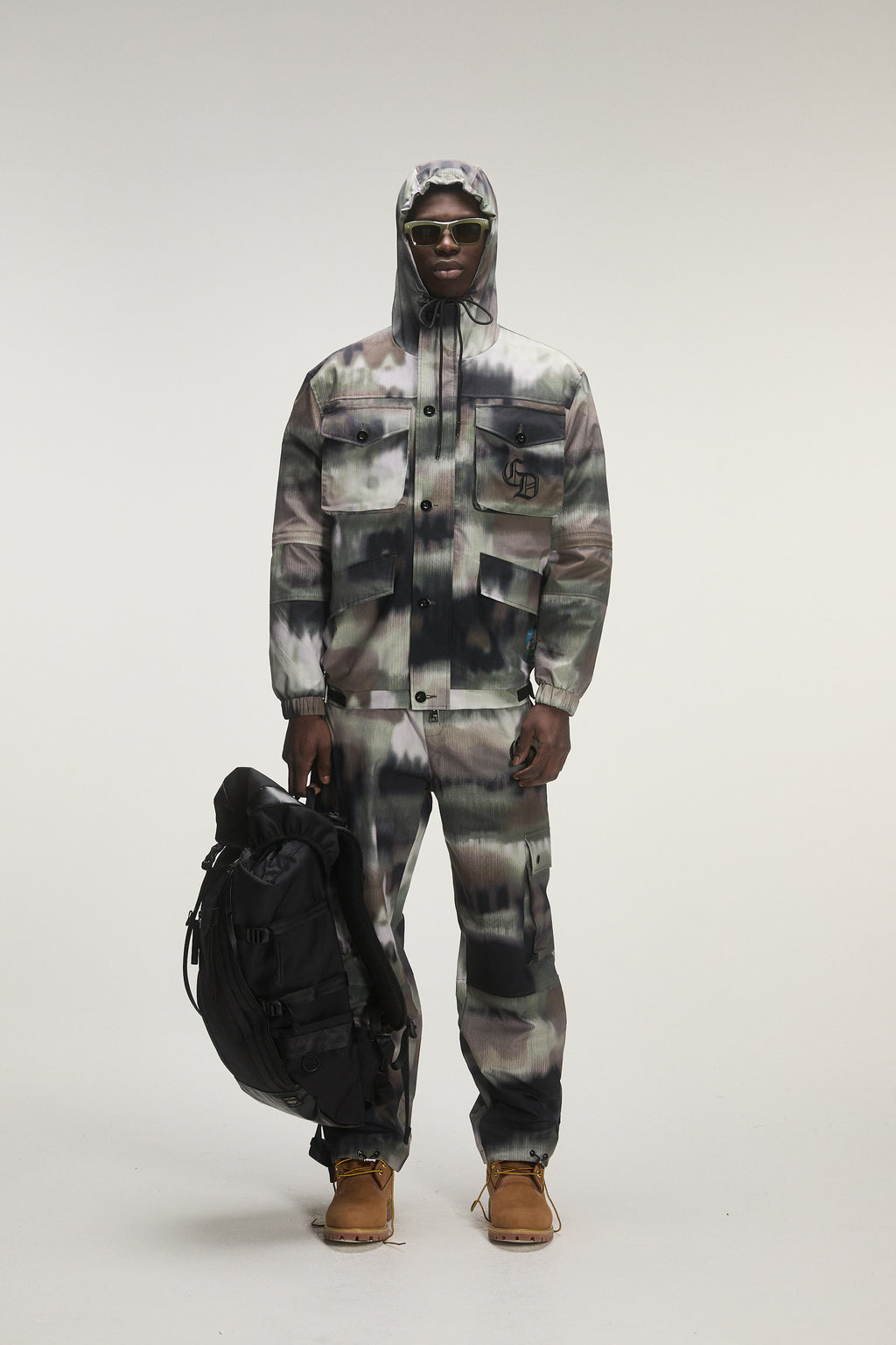 BLURRED CAMO WIND BREAKER