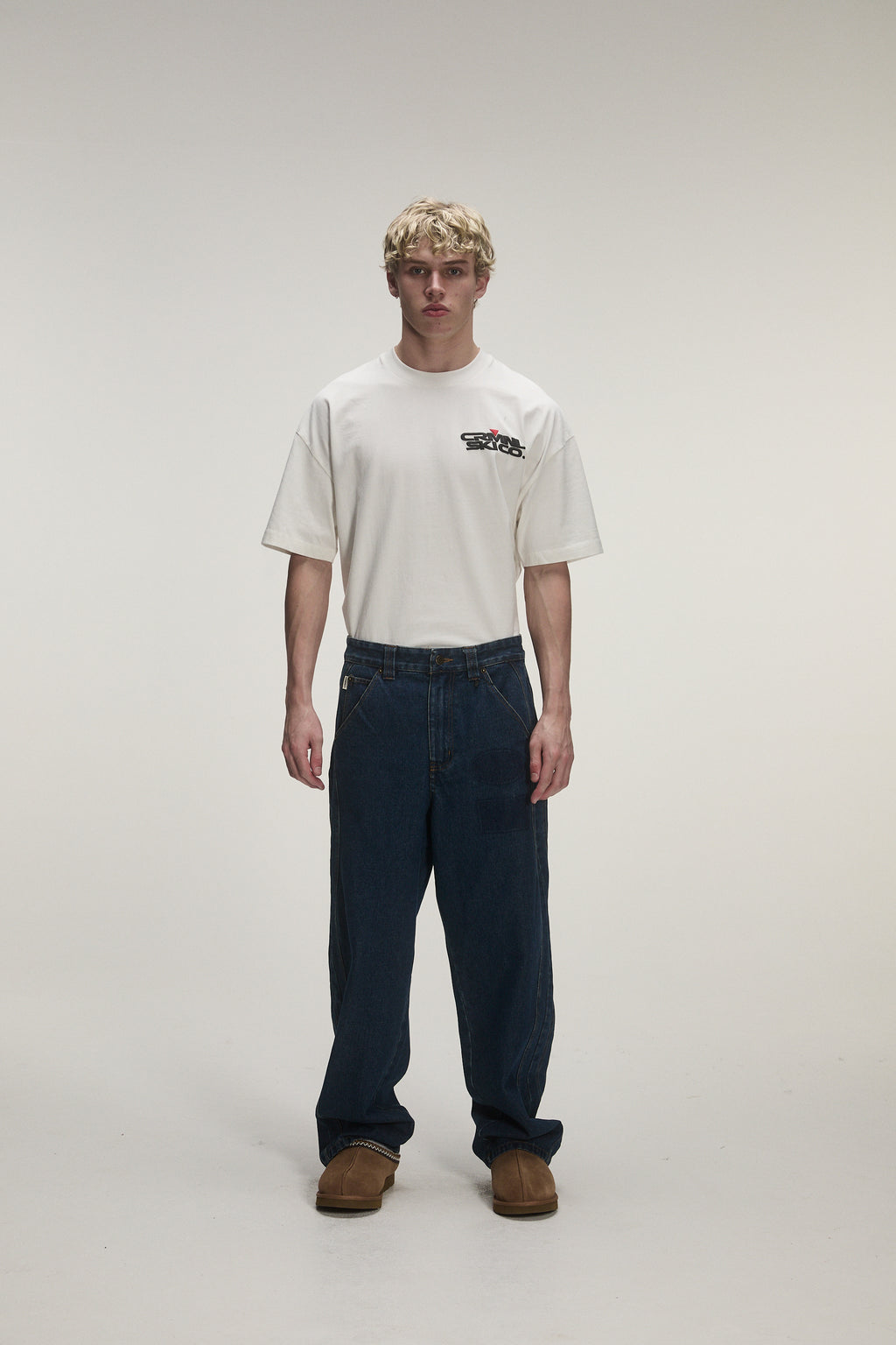 PATCHED WASHED JEAN