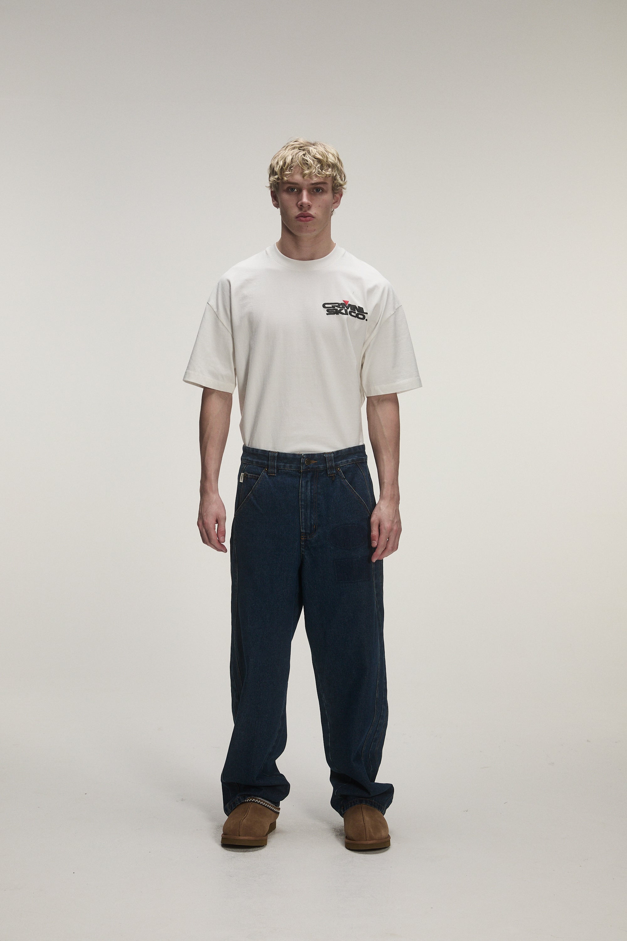 PATCHED WASHED JEAN