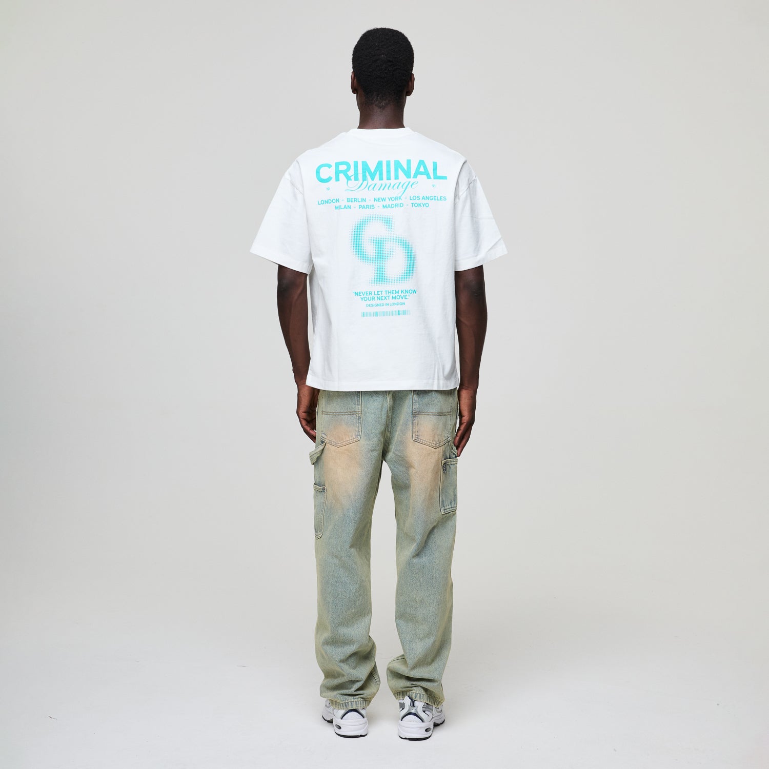 INTERNATIONAL T-SHIRT