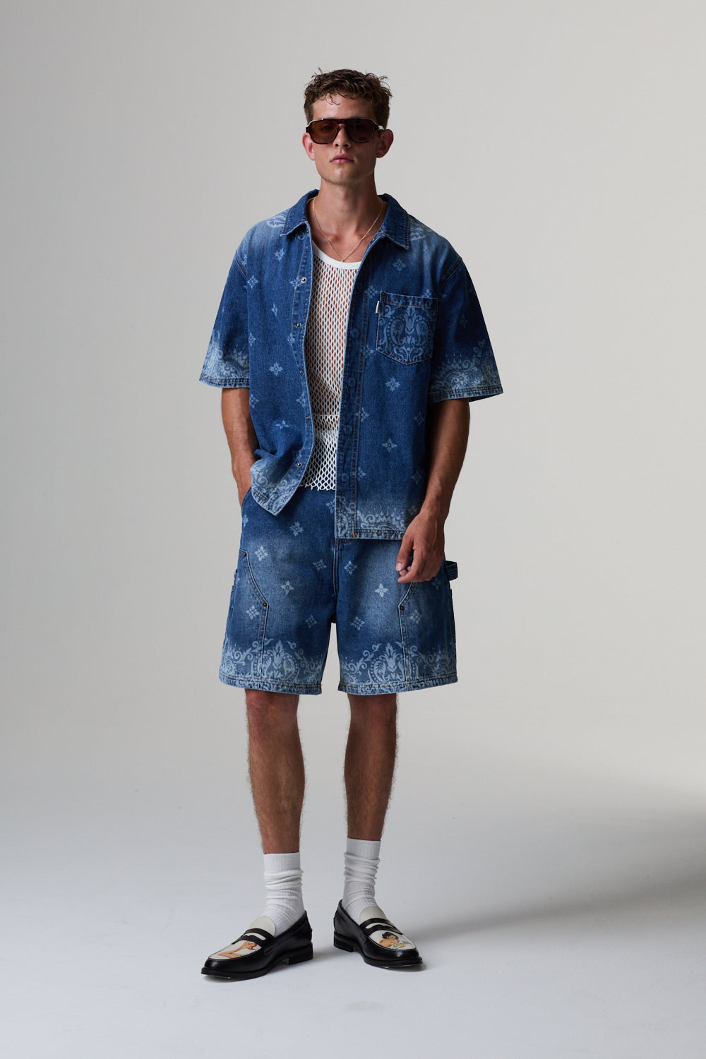 LASER PRINT DENIM SHORT