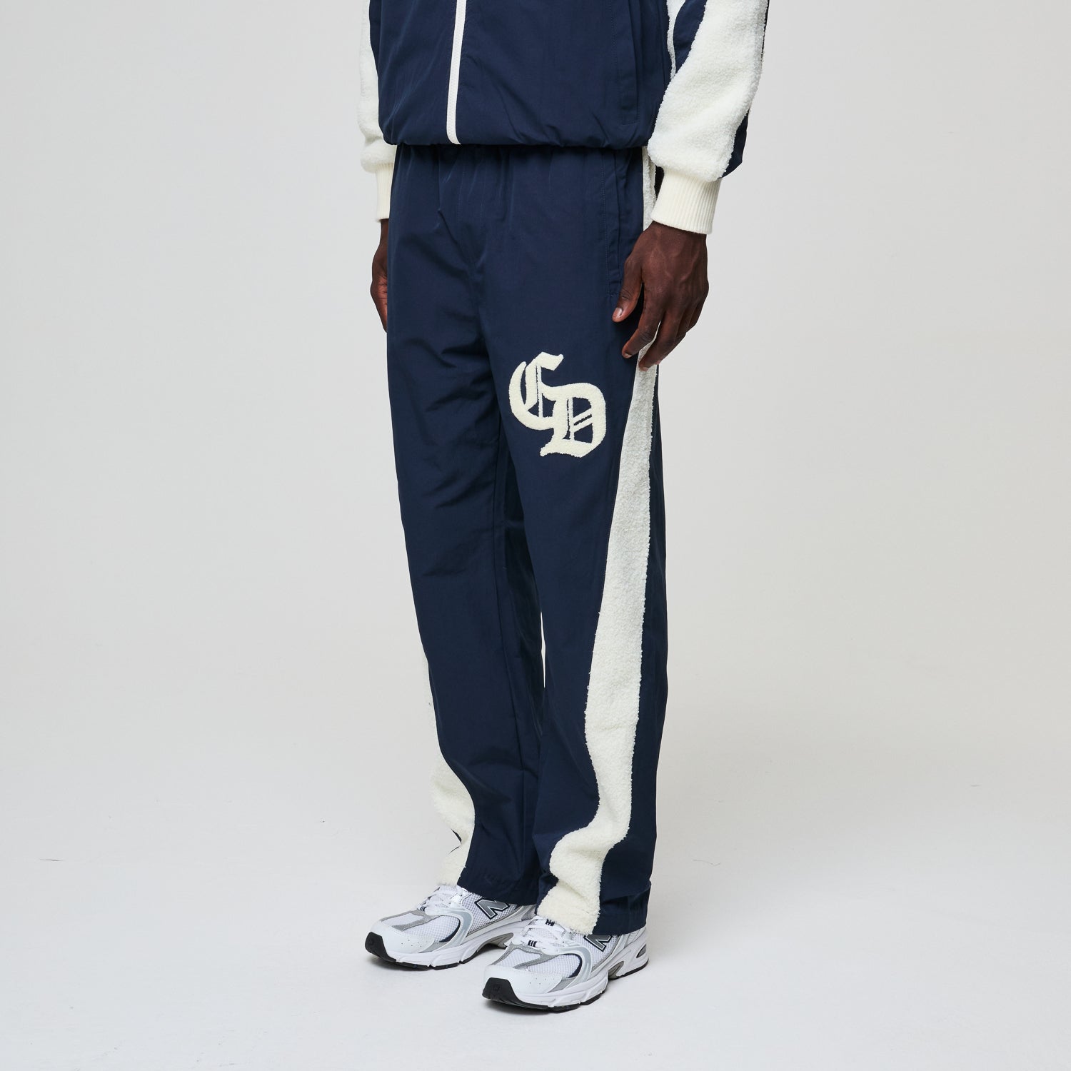 MICRO SHERPA & NYLON TRACK PANT